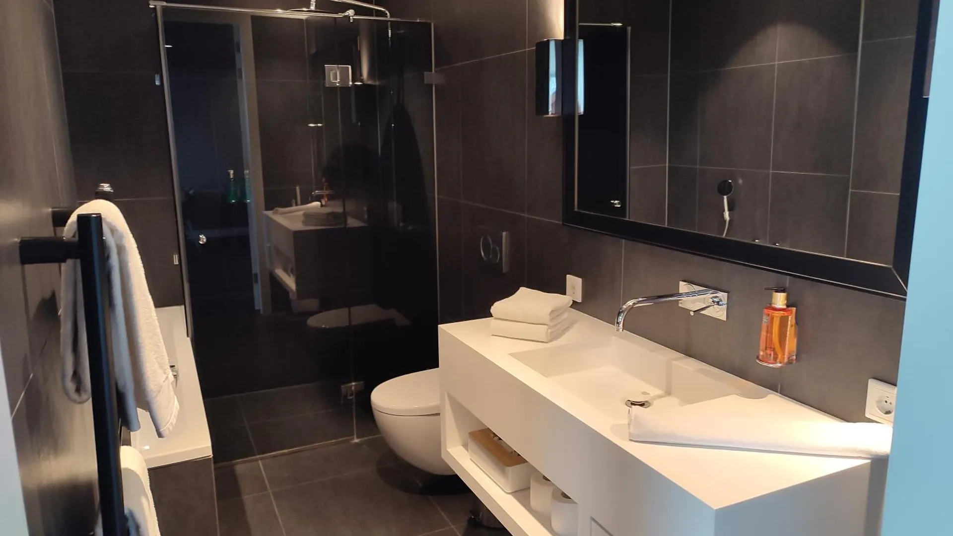 B-Aparthotel Kennedy Den Haag