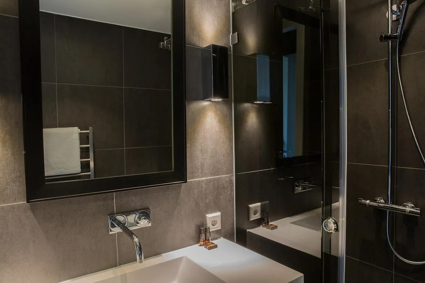 B-Aparthotel Kennedy Haga Hotel apartamentowy